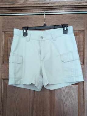 Levi's Light Beige Cargo Shorts — Women's Casual Utility Short